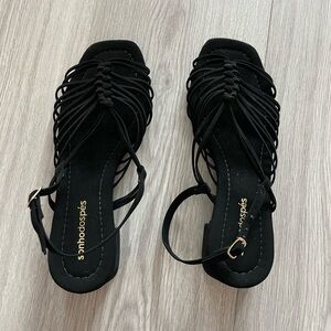 Black Comfy Strappy Sandals - Size 8